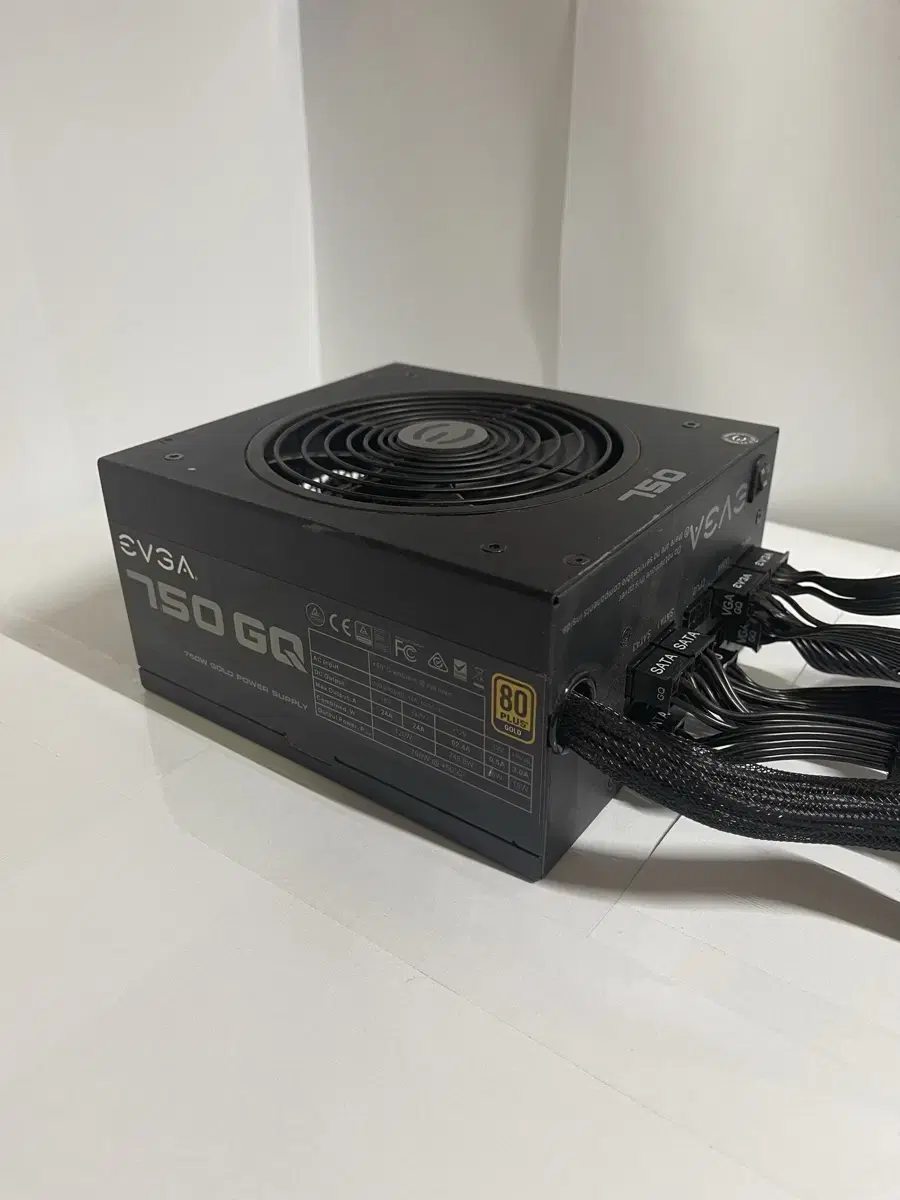 에브가(미국)EVGA 파워서플라이 750W 골드 등급